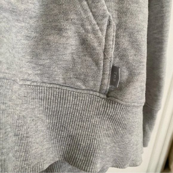 Aritzia TNA gray hoodie - Picture 8 of 8
